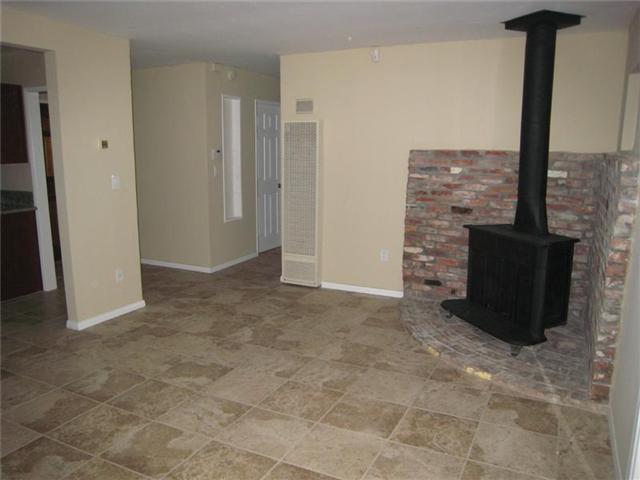 9707 Abbeyfield Road Santee, CA 92071 - Photo 4 of 14 LIVING ROOM