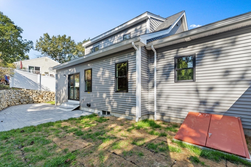 28 Riverview Road, Unit B Gloucester, MA 01930 - Photo 31 of 32 Gallery Image 31