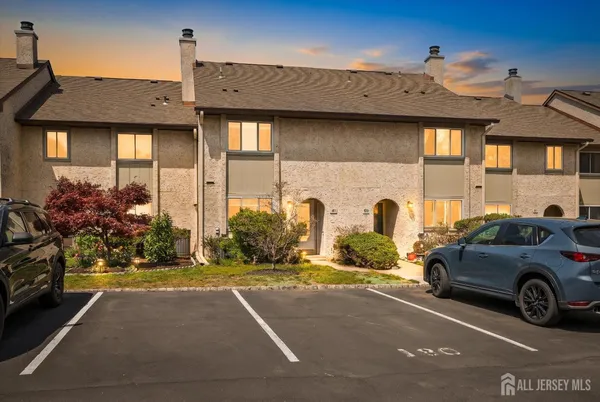 $610,000 | 41 Tennyson Drive, Plainsboro, NJ 08536