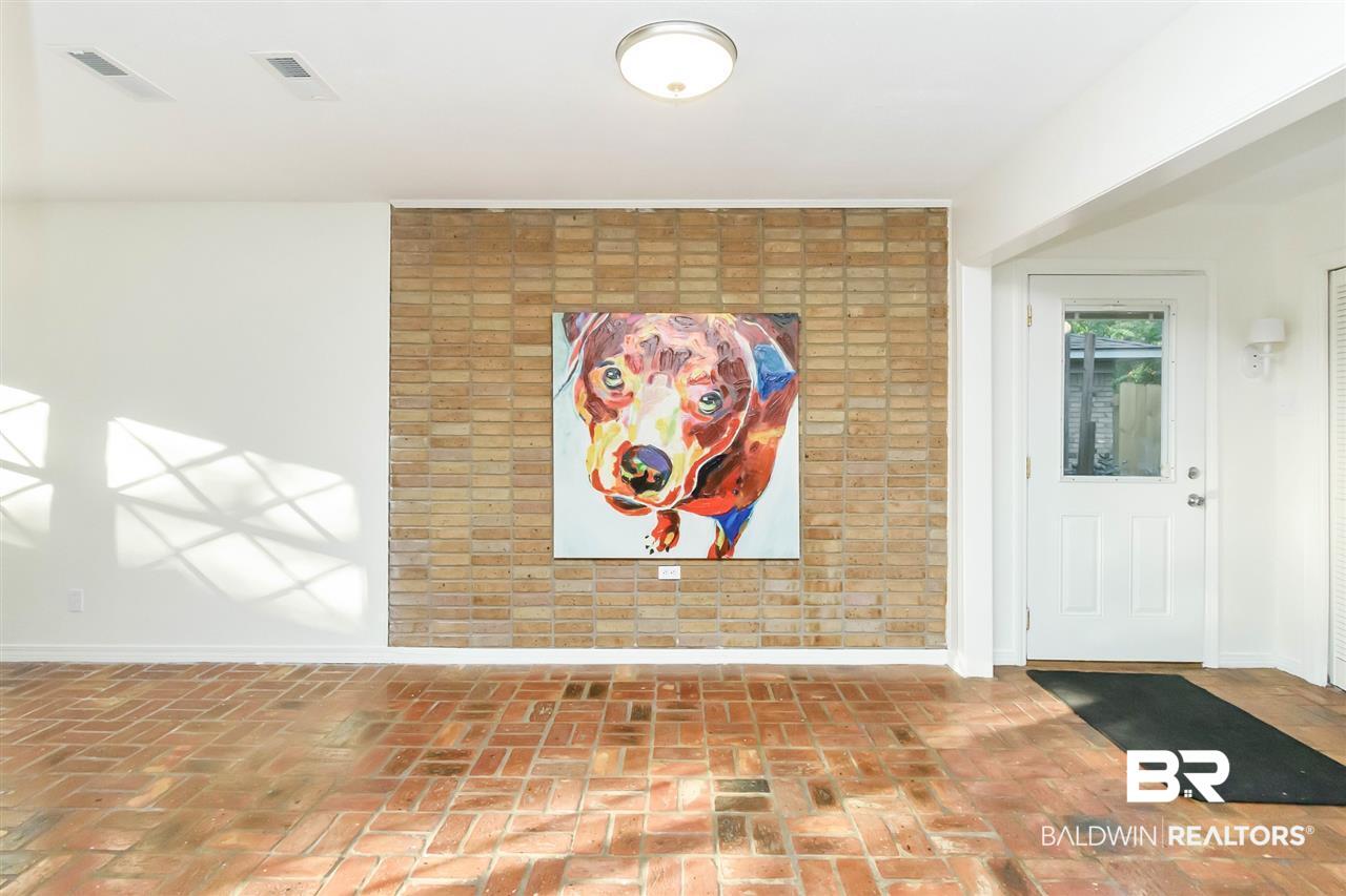 332 Sycamore Lane Mobile, AL 36608 - Photo 4 of 40