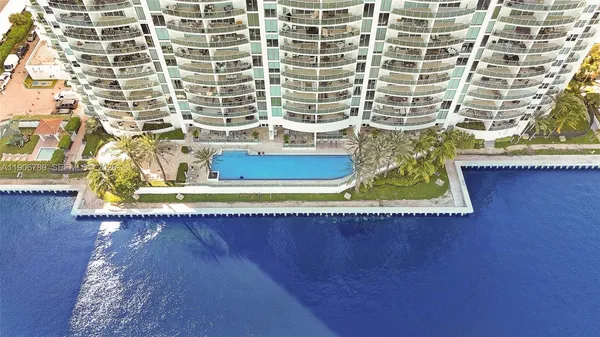 $1,750,000 | 20201 East Country Club Drive, Unit 1903, Aventura, FL 33180