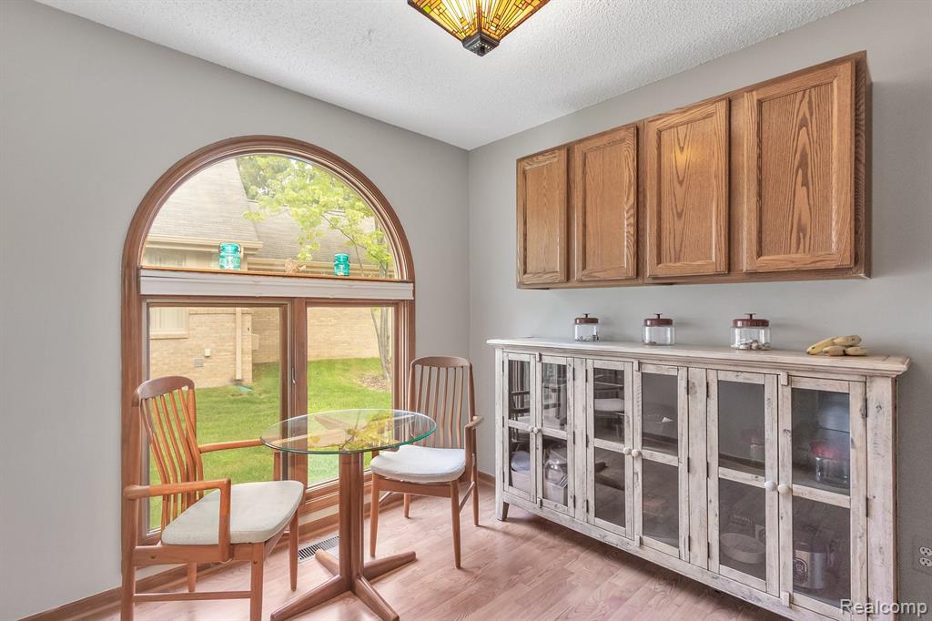 21745 River Ridge Trail, Unit 129 Farmington Hills, MI 48335 - Photo 17 of 34