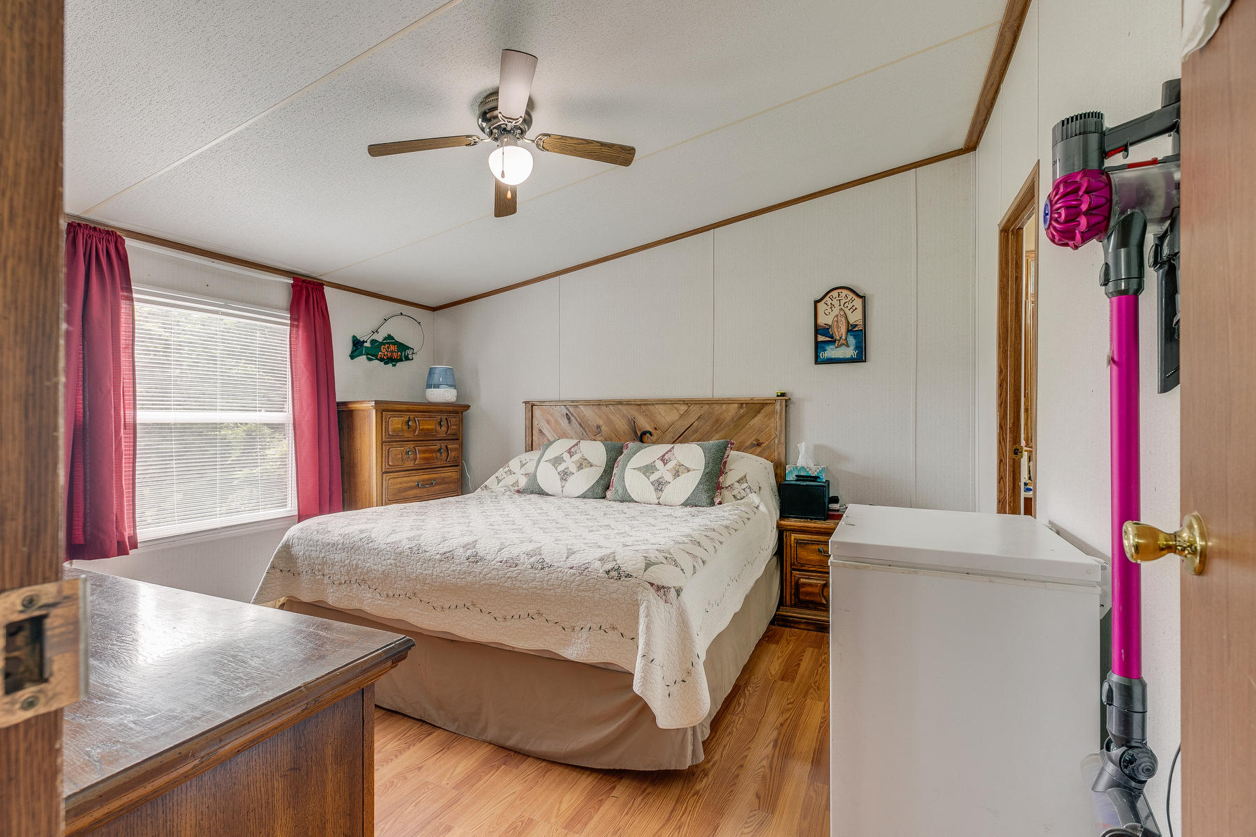 282 Roscoe Fitz Road Gray, TN 37615 - Photo 14 of 32 FA0F5037-9549-44FC-8766-9077B7598D03