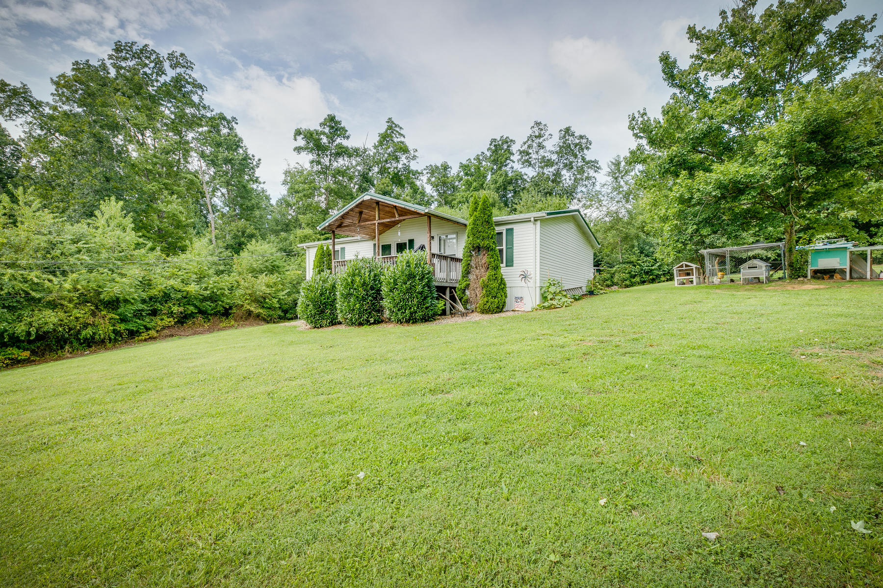 282 Roscoe Fitz Road Gray, TN 37615 - Photo 4 of 32 DF58B0F0-C036-4D0B-B776-90EADA2A5C78