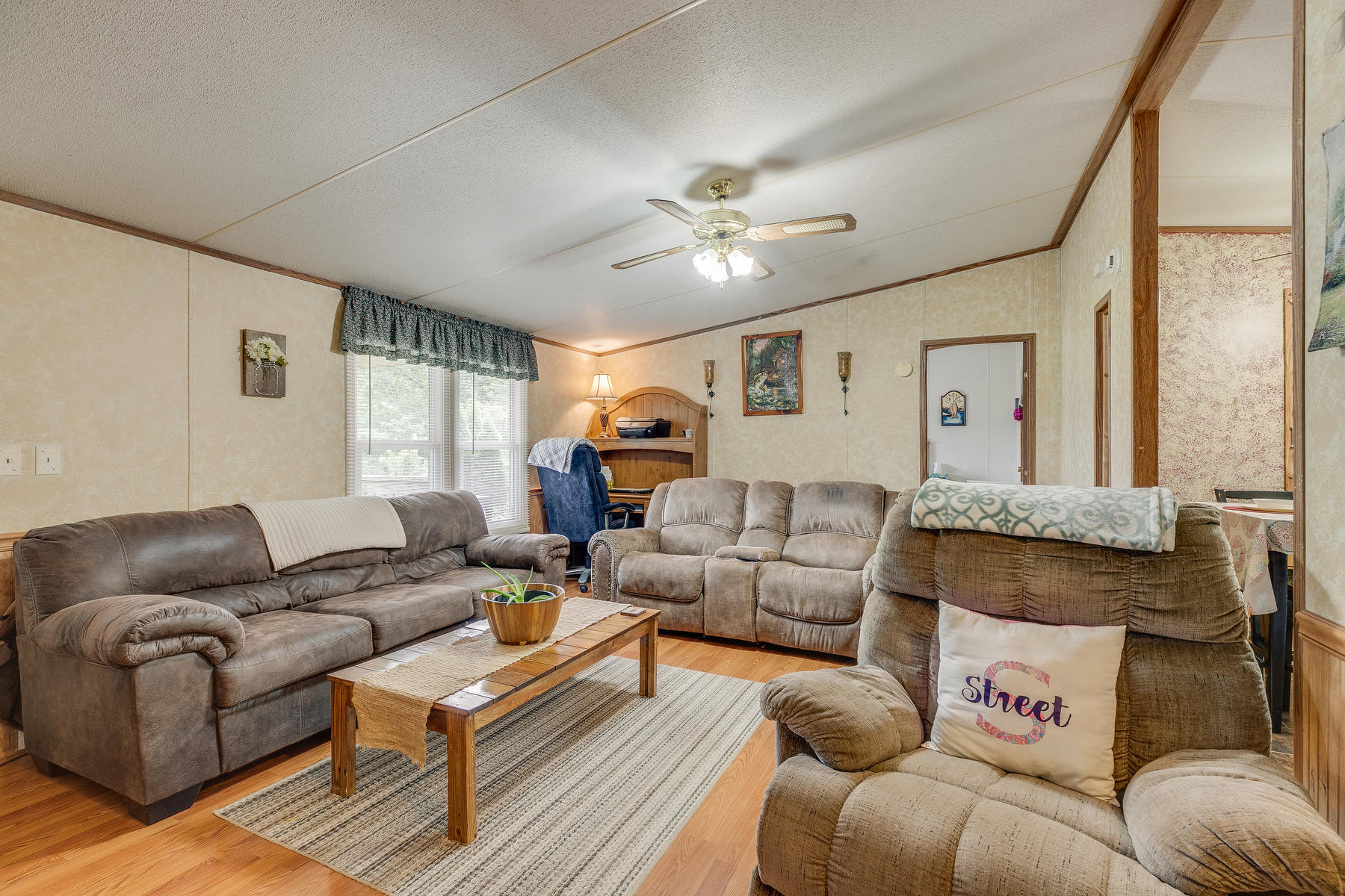 282 Roscoe Fitz Road Gray, TN 37615 - Photo 7 of 32 F2F00307-046B-4BD8-845D-951DE9905AFA