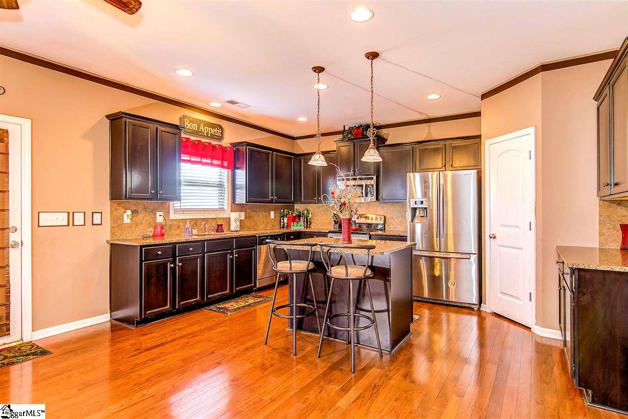 422 Timber Ridge Lane Duncan, SC 29334 - Photo 11 of 36 Gallery Image 11