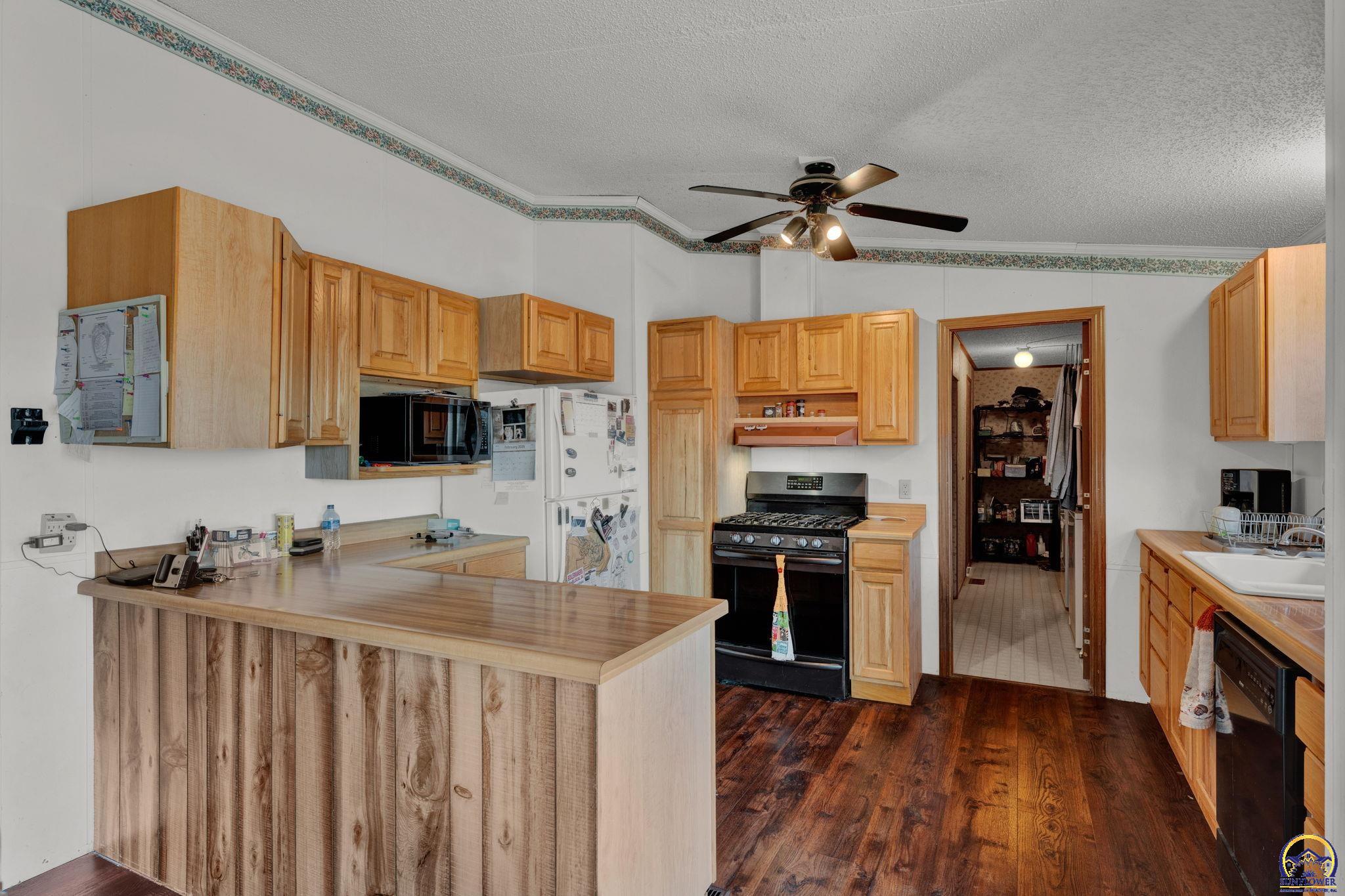 8240 Southeast Green Road Berryton, KS 66409 - Photo 13 of 32