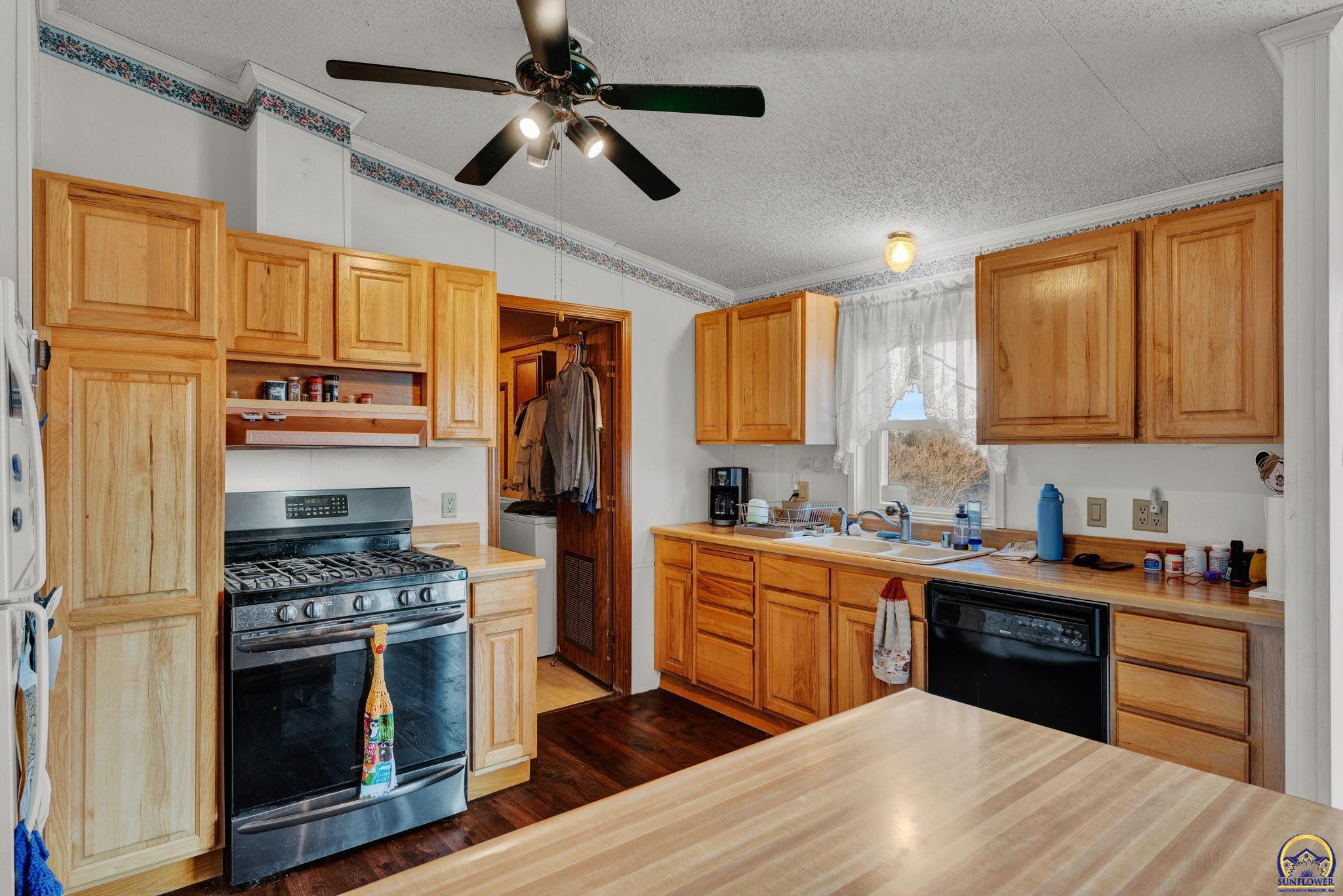 8240 Southeast Green Road Berryton, KS 66409 - Photo 14 of 32