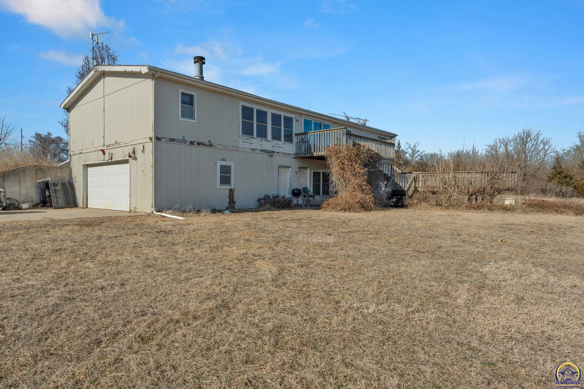 8240 Southeast Green Road Berryton, KS 66409 - Photo 5 of 32