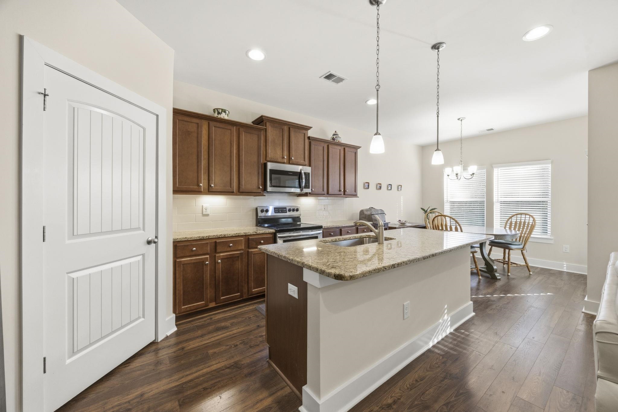 325 Brighton Place Conway, SC 29526 - Photo 13 of 37