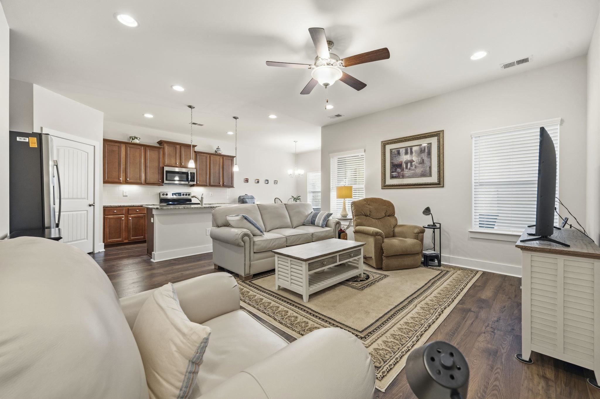325 Brighton Place Conway, SC 29526 - Photo 8 of 37