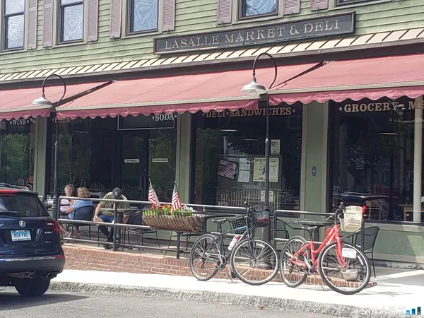 $429,900 | 15 Mohawk Drive, Canton, CT 06019