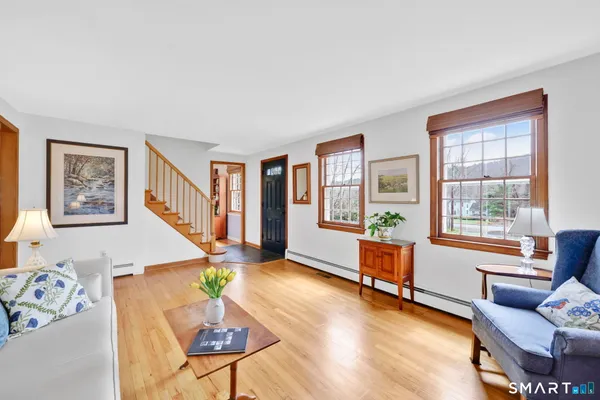 $429,900 | 15 Mohawk Drive, Canton, CT 06019