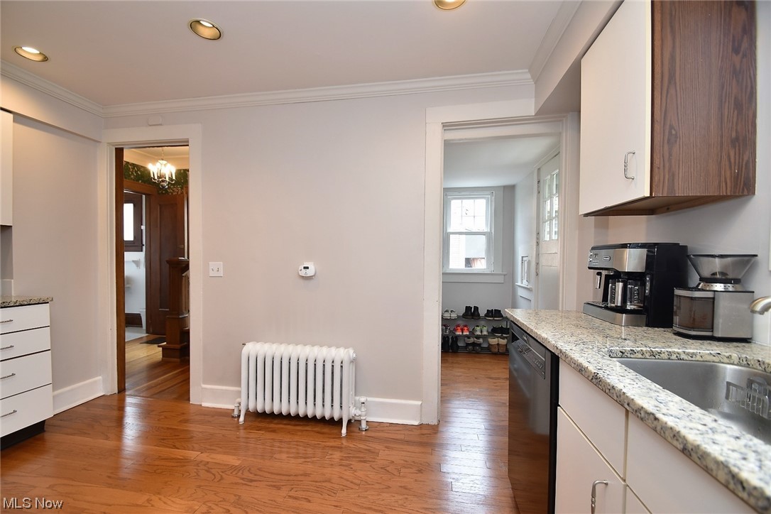 2637 Dartmoor Road Cleveland, OH 44118 - Photo 13 of 35