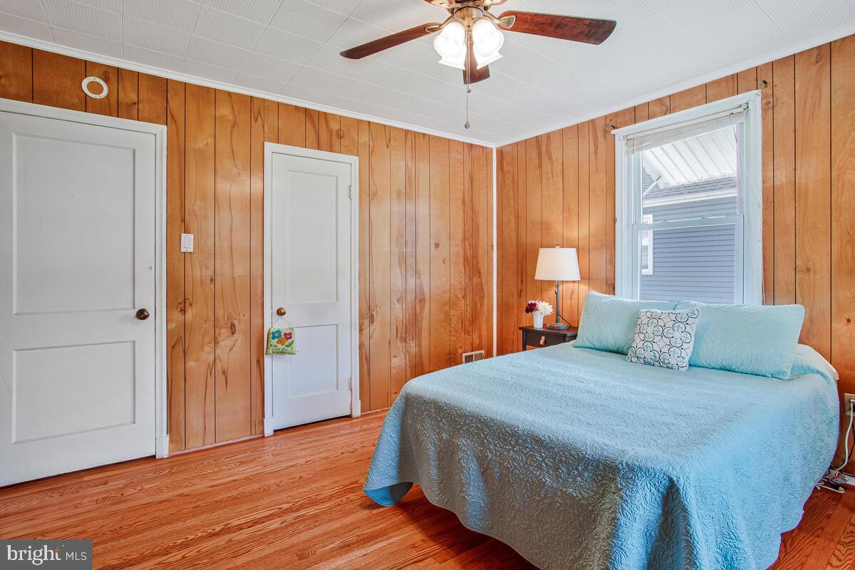 17 Mansion Road Linthicum Heights, MD 21090 - Photo 22 of 42 Primary Bedroom