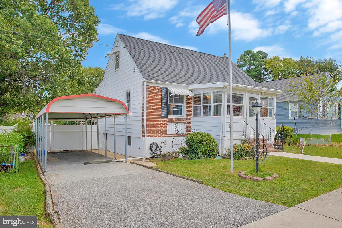 17 Mansion Road Linthicum Heights, MD 21090 - Photo 3 of 42 Space for two cars in the driveway