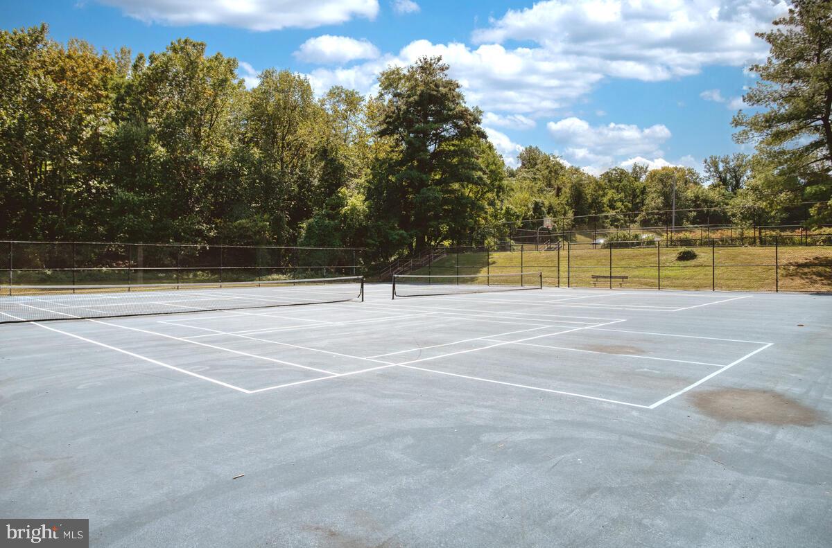 17 Mansion Road Linthicum Heights, MD 21090 - Photo 41 of 42 Overlook Park Tennis Court