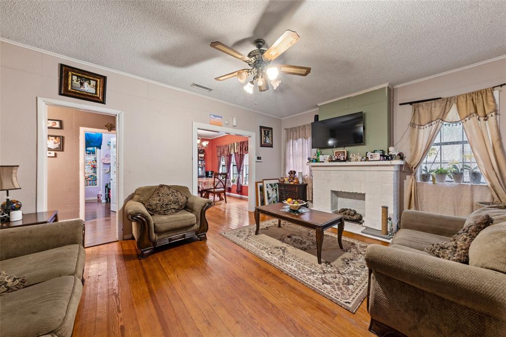 1725 Summer Avenue Waco, TX 76708 - Photo 3 of 13