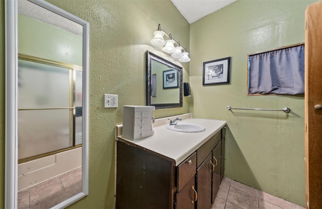 1725 Summer Avenue Waco, TX 76708 - Photo 9 of 13