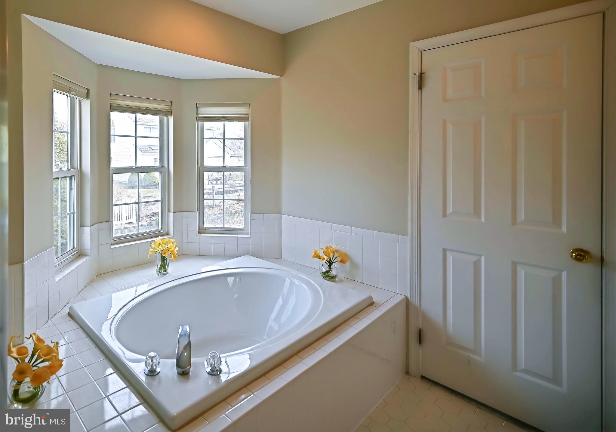 412 Denow Road Pennington, NJ 08534 - Photo 19 of 31