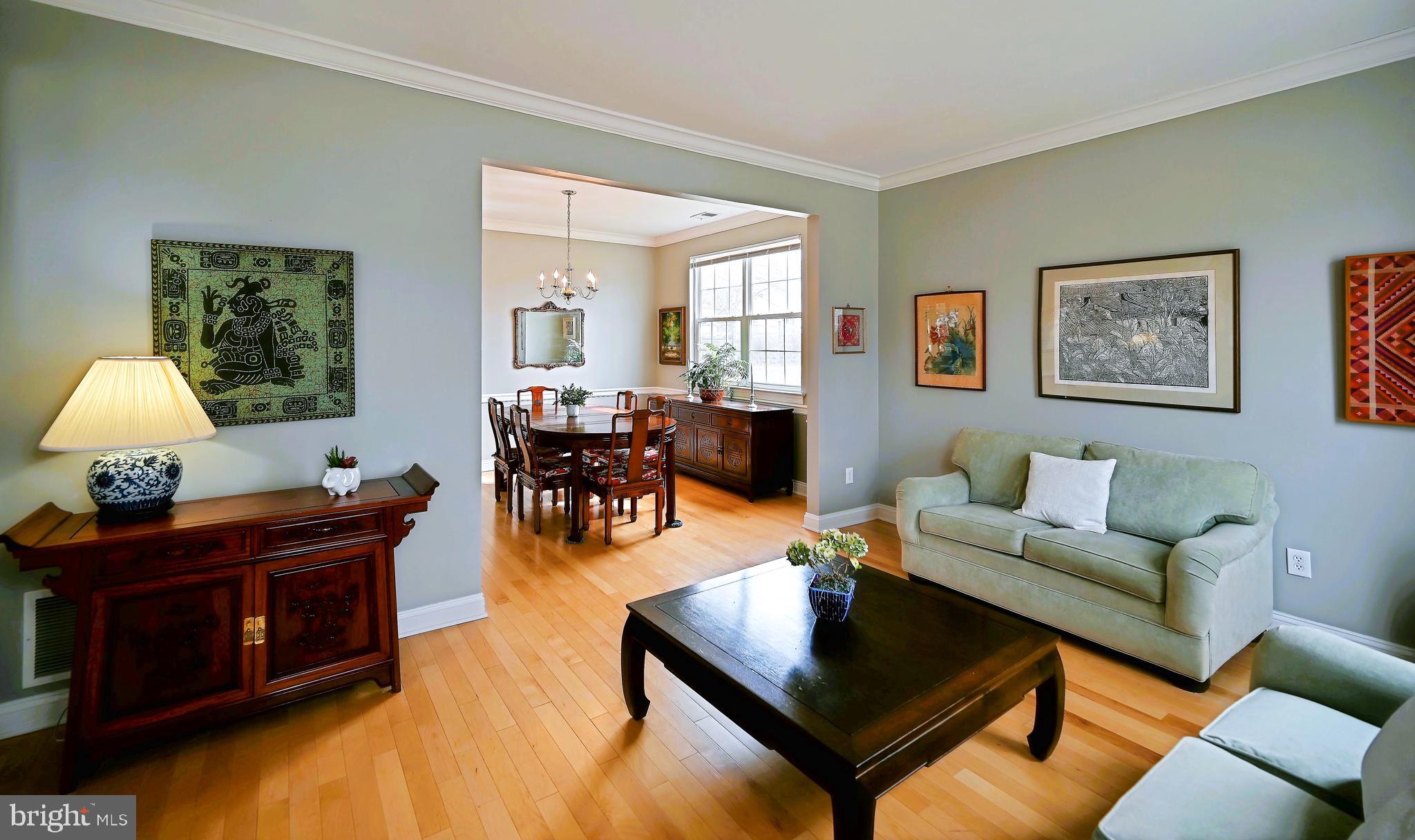 412 Denow Road Pennington, NJ 08534 - Photo 4 of 31