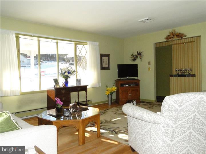 2335 Spinnerstown Road Quakertown, PA 18951 - Photo 3 of 22 Gallery Image 3