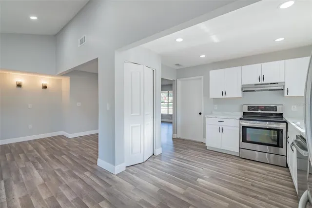 $340,000 | 2401 Devonwoode Place, Seffner, FL 33584