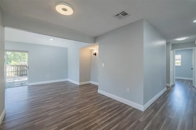 $340,000 | 2401 Devonwoode Place, Seffner, FL 33584