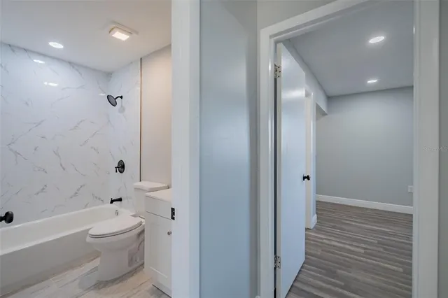 $340,000 | 2401 Devonwoode Place, Seffner, FL 33584