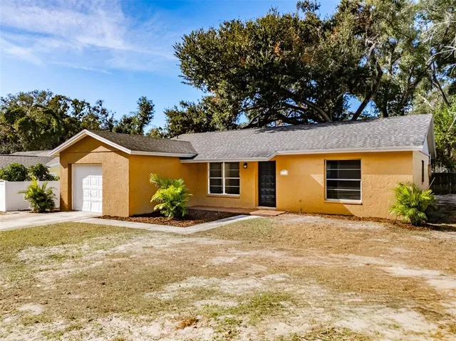 $340,000 | 2401 Devonwoode Place, Seffner, FL 33584