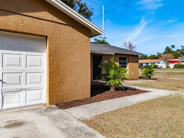 $340,000 | 2401 Devonwoode Place, Seffner, FL 33584