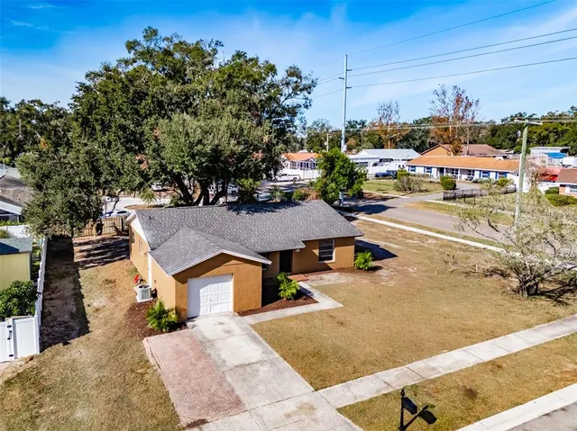 $340,000 | 2401 Devonwoode Place, Seffner, FL 33584