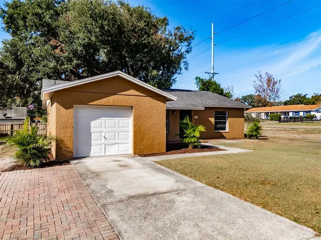$340,000 | 2401 Devonwoode Place, Seffner, FL 33584