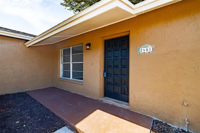 $340,000 | 2401 Devonwoode Place, Seffner, FL 33584