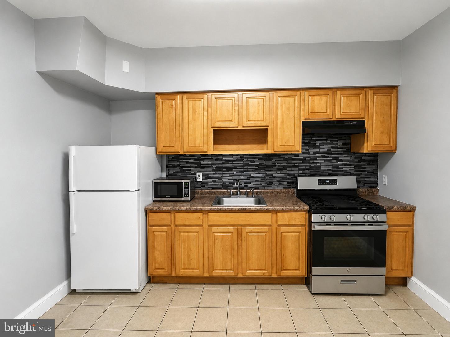2009 South 60th Street Philadelphia, PA 19142 - Photo 6 of 17 Gallery Image 6
