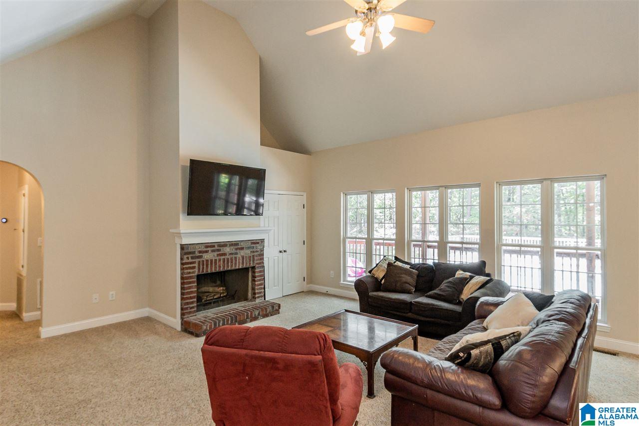 165 Tall Timber Road Alabaster, AL 35007 - Photo 9 of 37