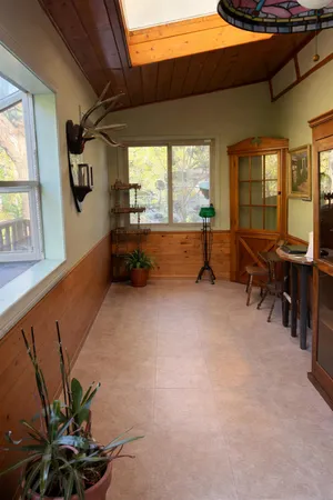 $895,000 | 15667 Ojai Road, Santa Paula, CA 93060