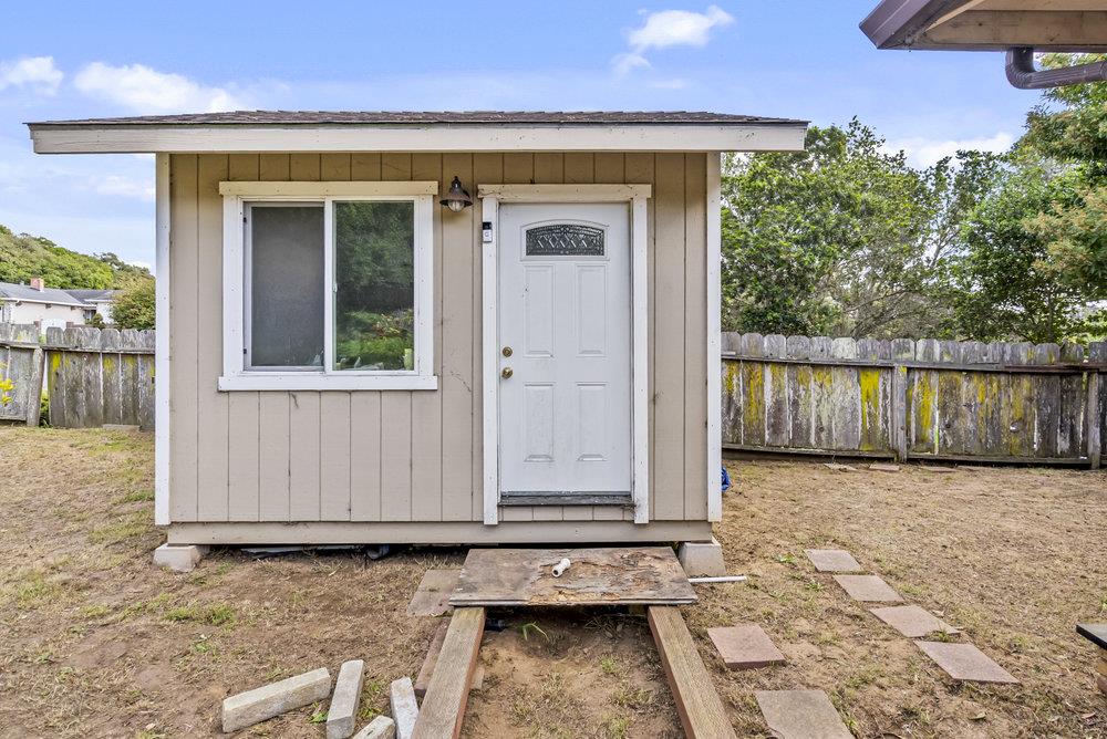 9355 Canyon Oak Road Salinas, CA 93907 - Photo 18 of 38 Gallery Image 18