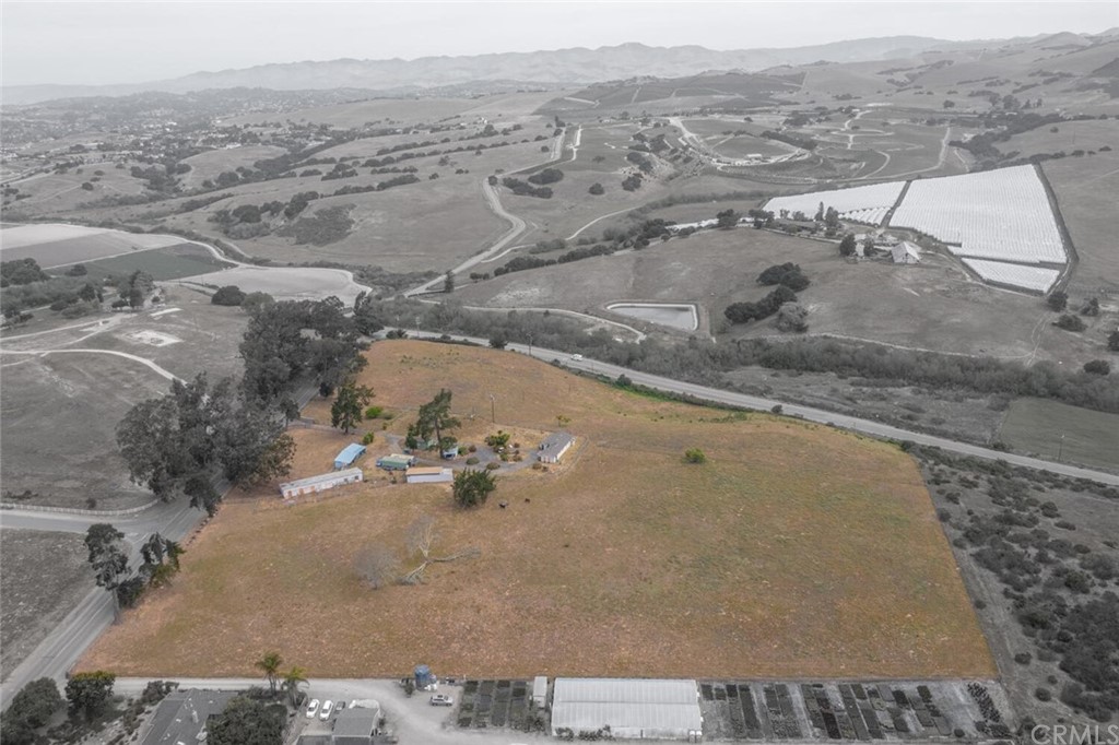 117 West El Campo Road Arroyo Grande, CA 93420 - Photo 1 of 1 an aerial view of a