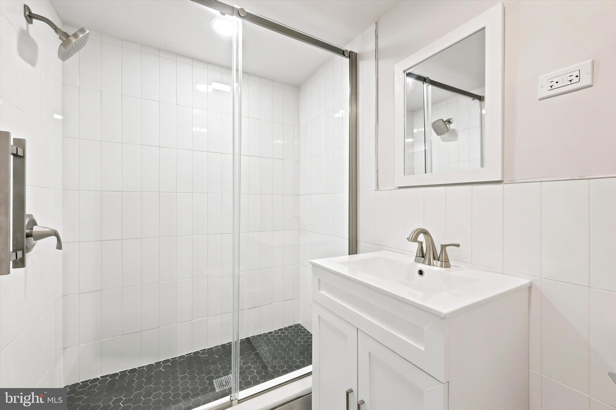 204 Harding Avenue Havertown, PA 19083 - Photo 20 of 23 Basement full bathroom