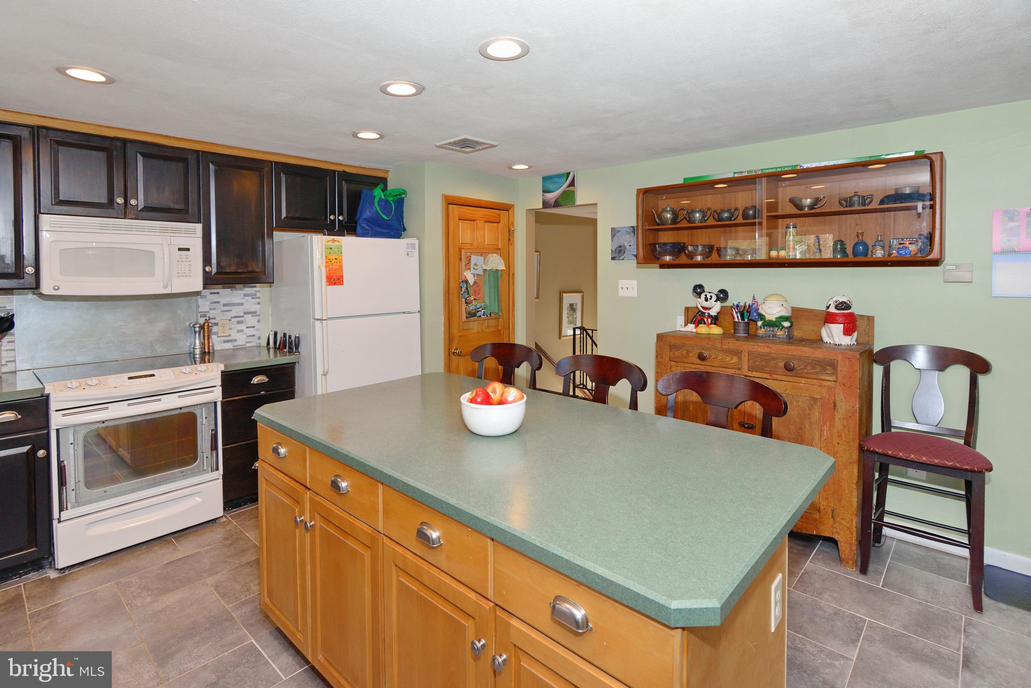 820 Wells Road Phoenixville, PA 19460 - Photo 10 of 32 Gallery Image 10