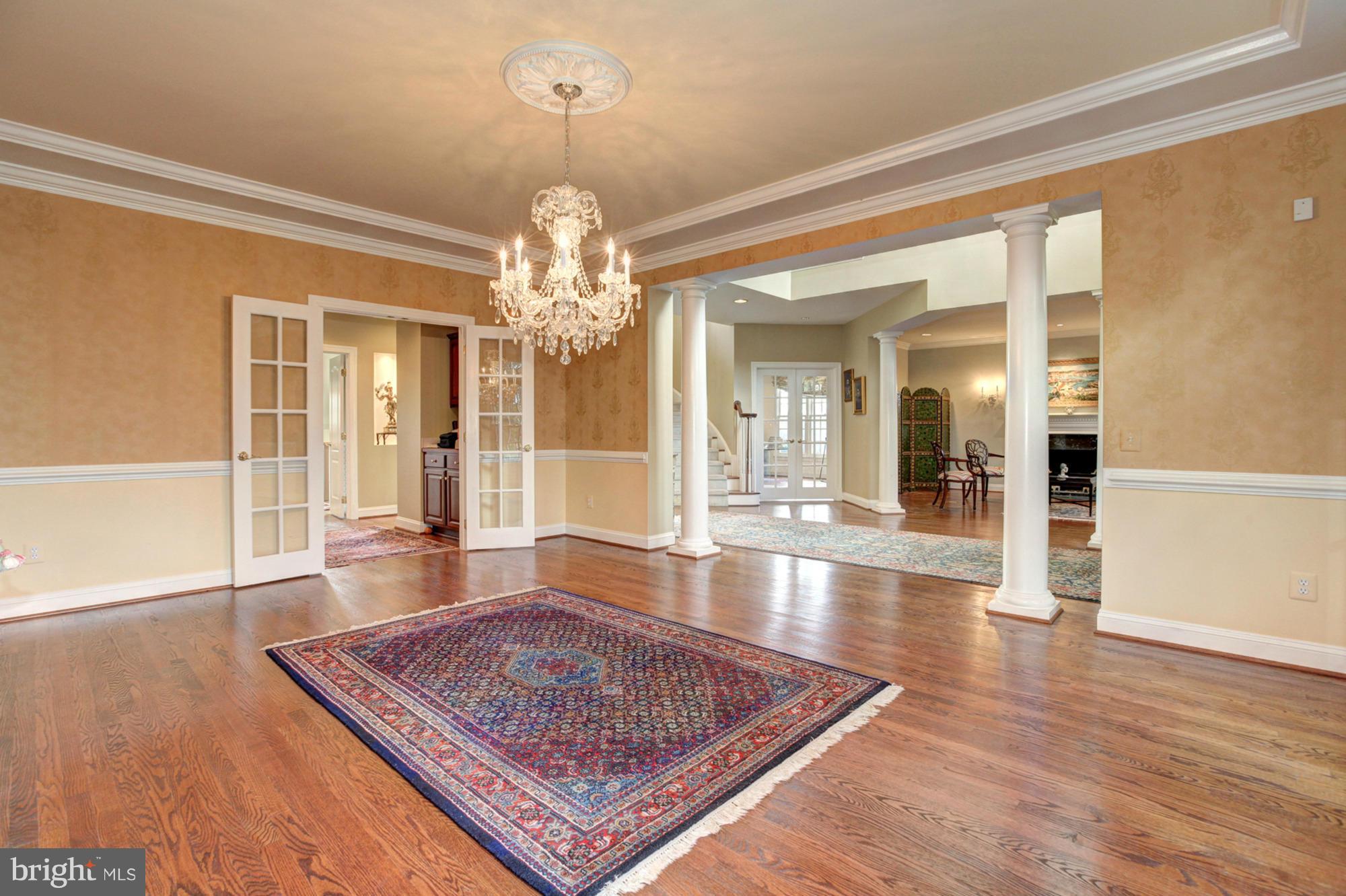 14700 Seneca Road Germantown, MD 20874 - Photo 8 of 30 Dining Room