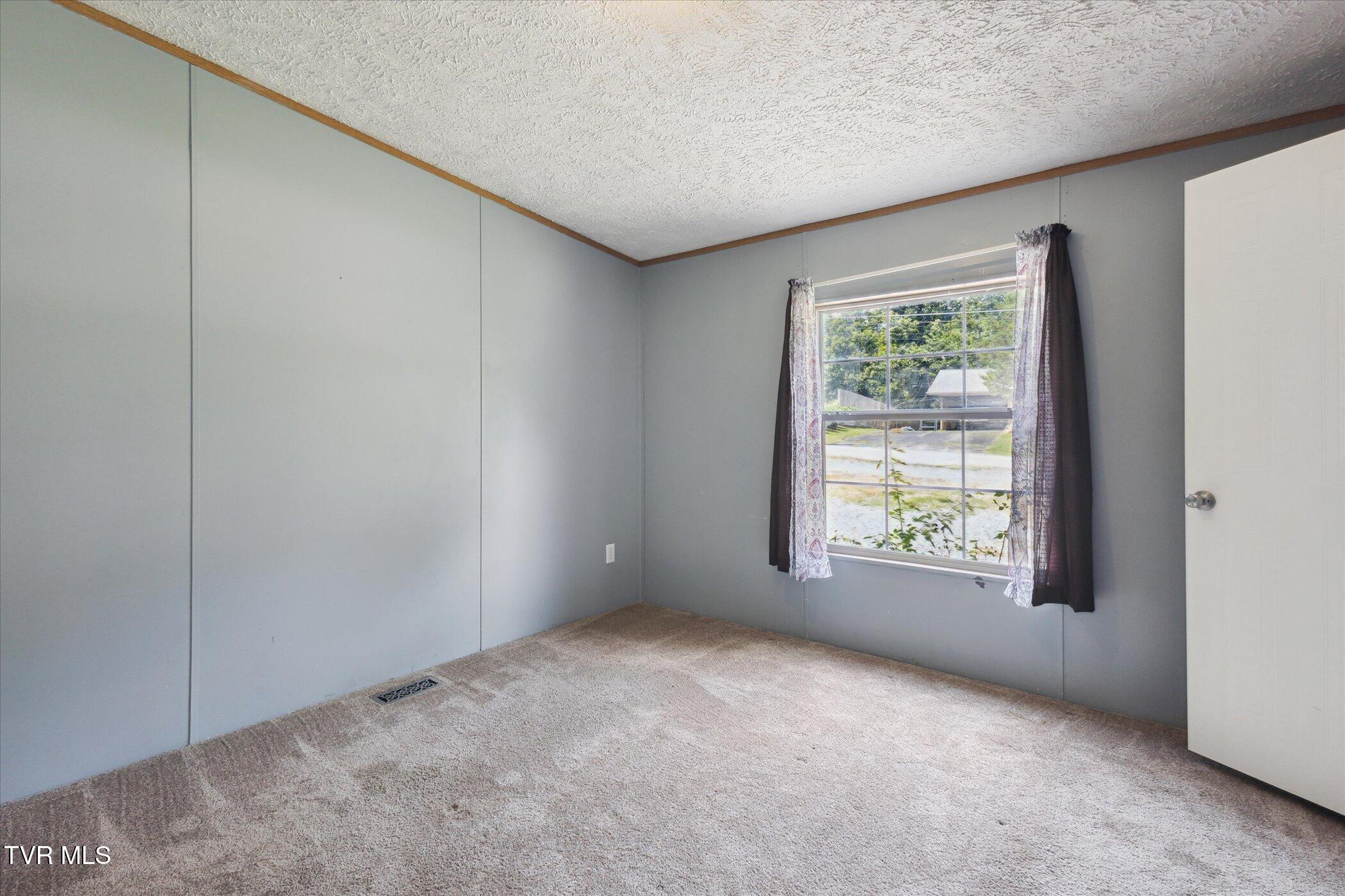 4035 Ridge Road Kingsport, TN 37660 - Photo 25 of 52 24-4035-Ridge-Rd-Kingsport-TN-37660-Wind