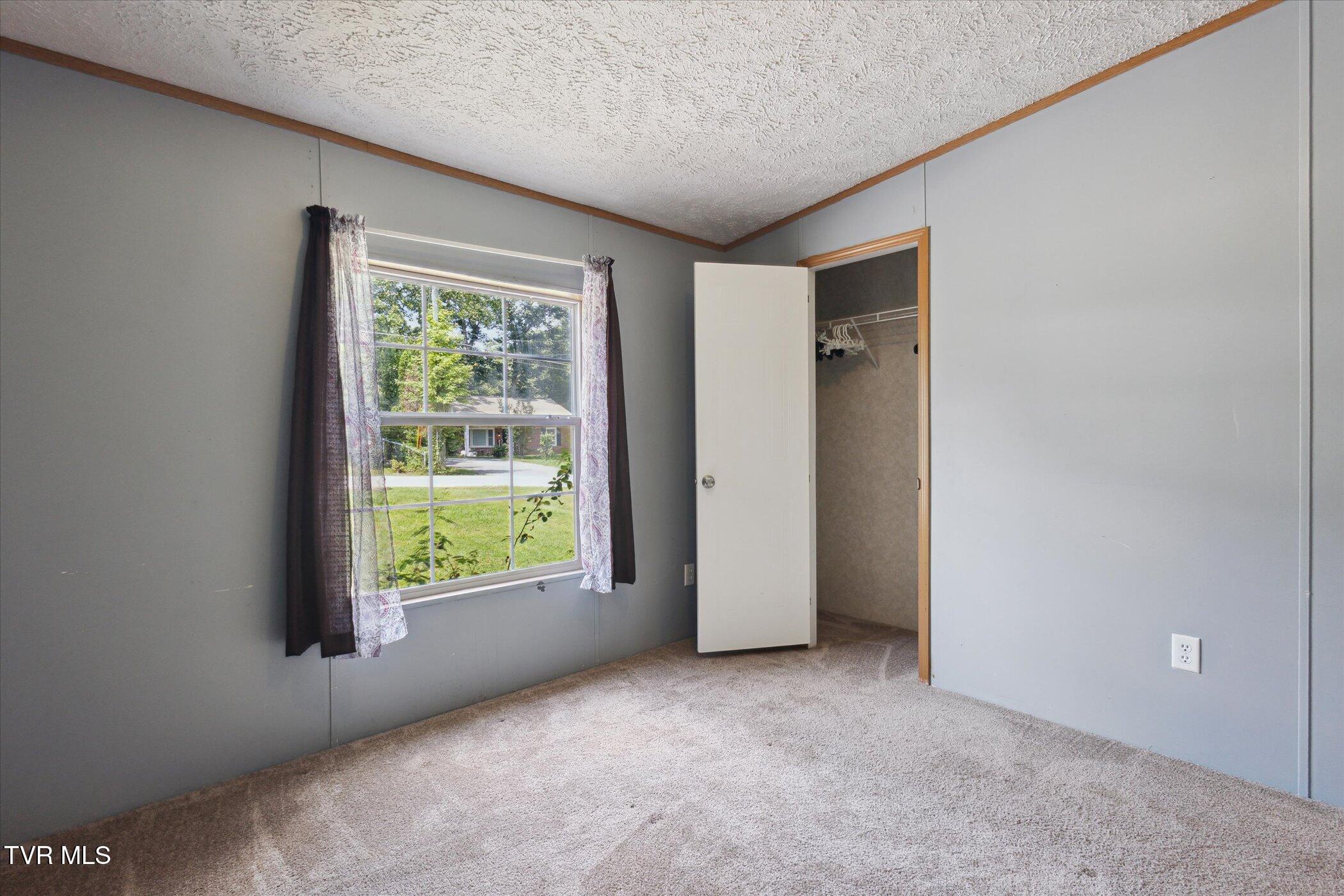 4035 Ridge Road Kingsport, TN 37660 - Photo 26 of 52 25-4035-Ridge-Rd-Kingsport-TN-37660-Wind