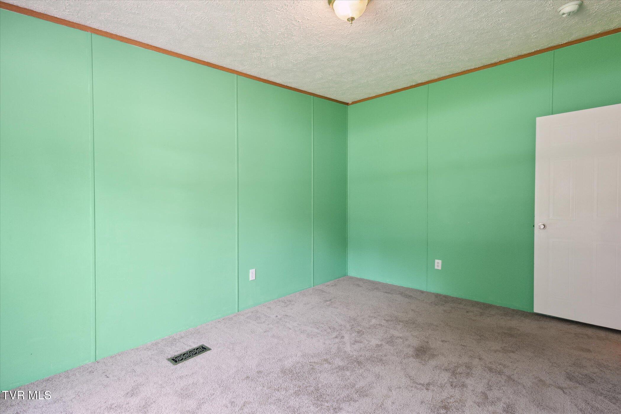 4035 Ridge Road Kingsport, TN 37660 - Photo 28 of 52 23-4035-Ridge-Rd-Kingsport-TN-37660-Wind