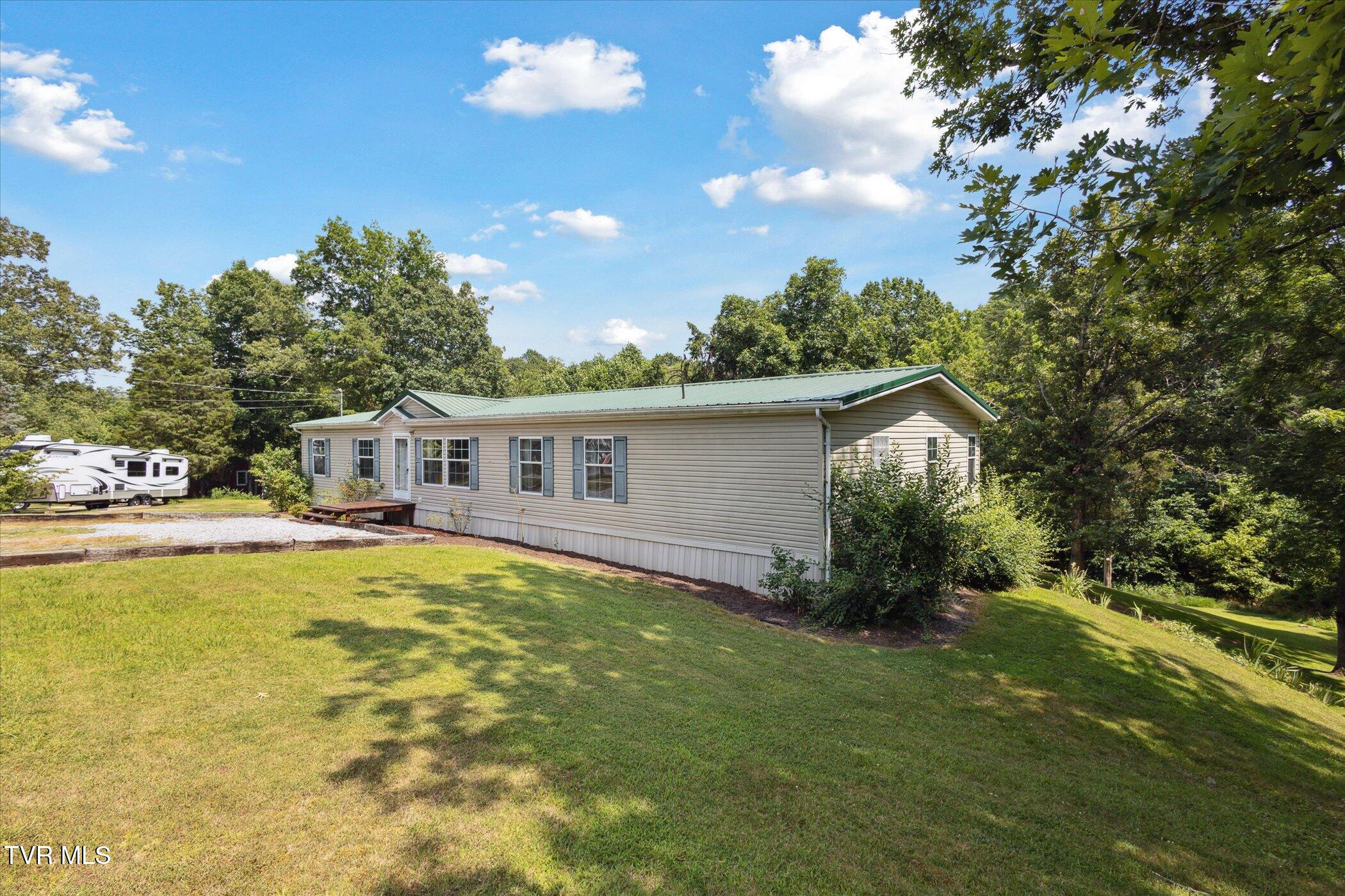 4035 Ridge Road Kingsport, TN 37660 - Photo 30 of 52 04-4035-Ridge-Rd-Kingsport-TN-37660-Wind