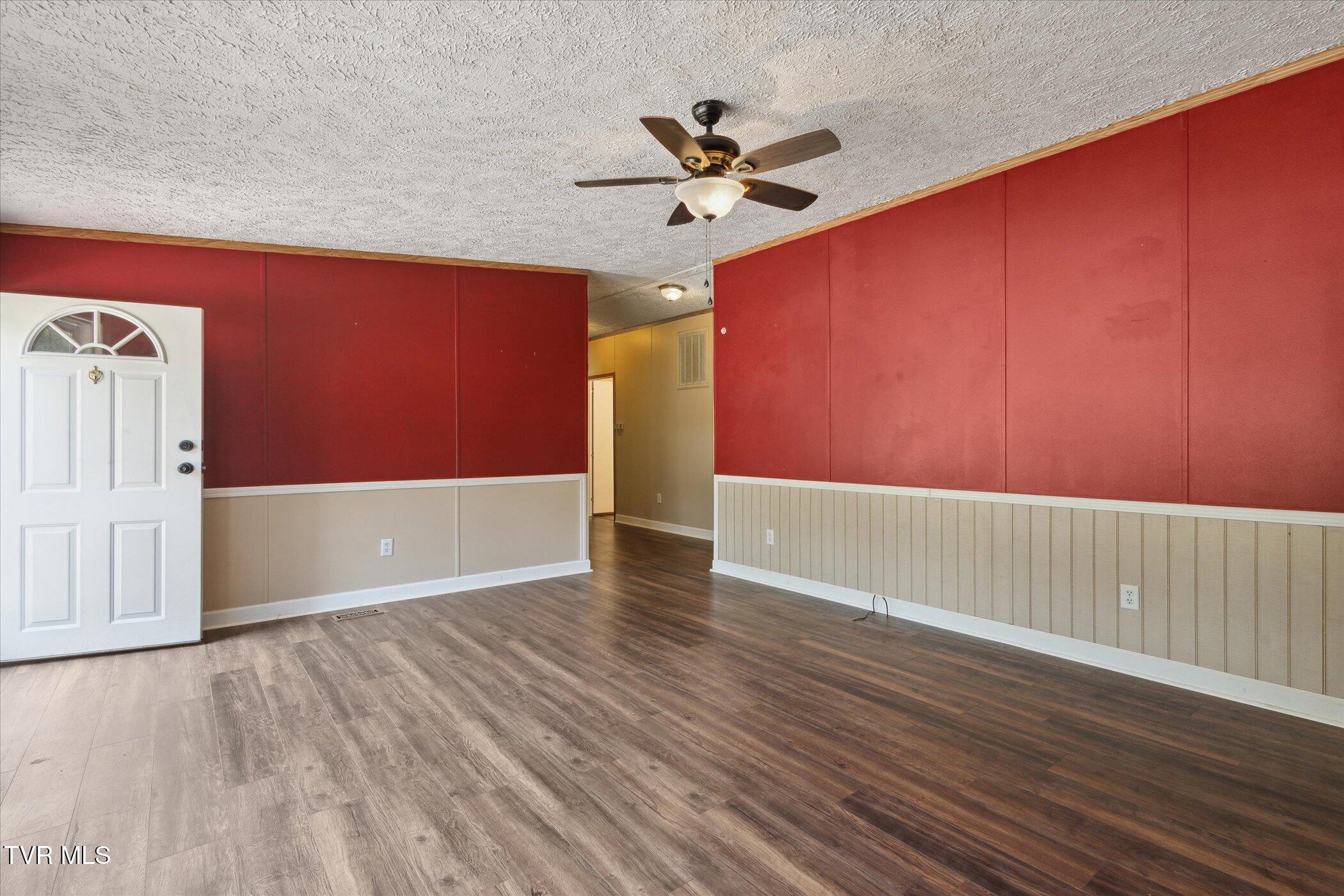 4035 Ridge Road Kingsport, TN 37660 - Photo 4 of 52 06-4035-Ridge-Rd-Kingsport-TN-37660-Wind