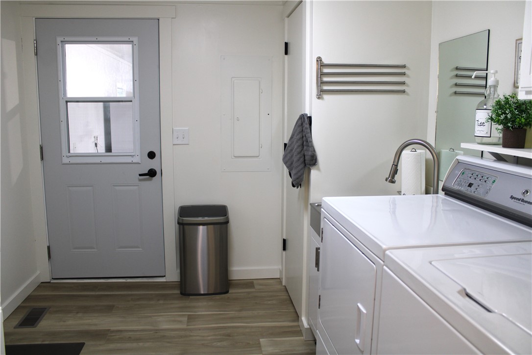 1529 East 2300 North Road Findlay, IL 62534 - Photo 20 of 27 Gallery Image 20