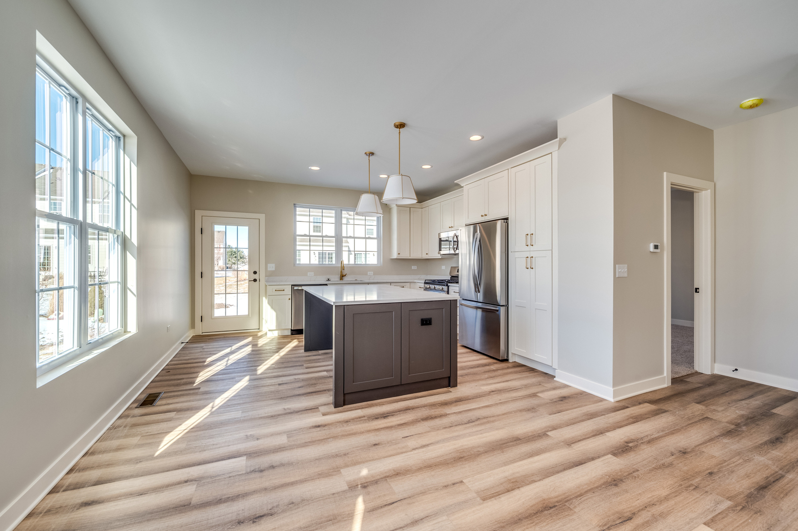 1074 Freedom Road Elburn, IL 60119 - Photo 6 of 25