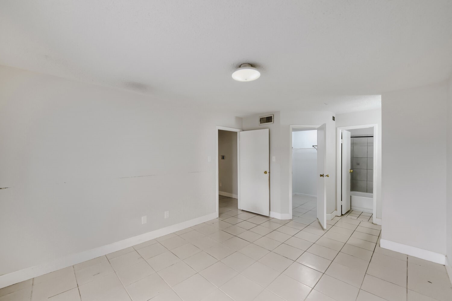 10101 South Gessner Road, Unit 409 Houston, TX 77071 - Photo 20 of 29 Gallery Image 20